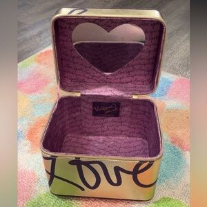 Victoria’s Secret Vintage Gold Purple Love Spell Makeup Cosmetics Case w/ Tags
